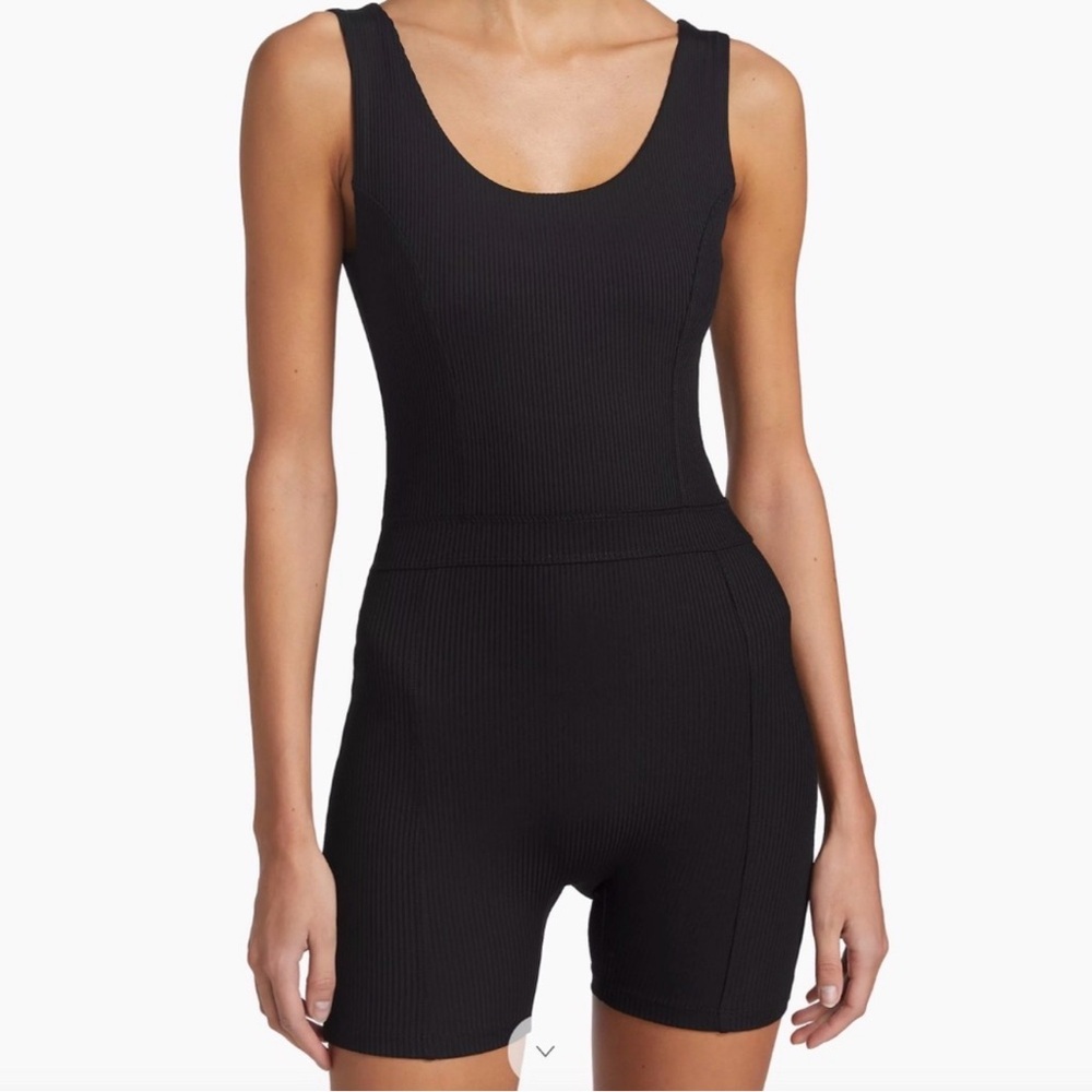 Year of Ours Black Ribbed Scoop Neck Sleeveless Bodysuit - Size Medium